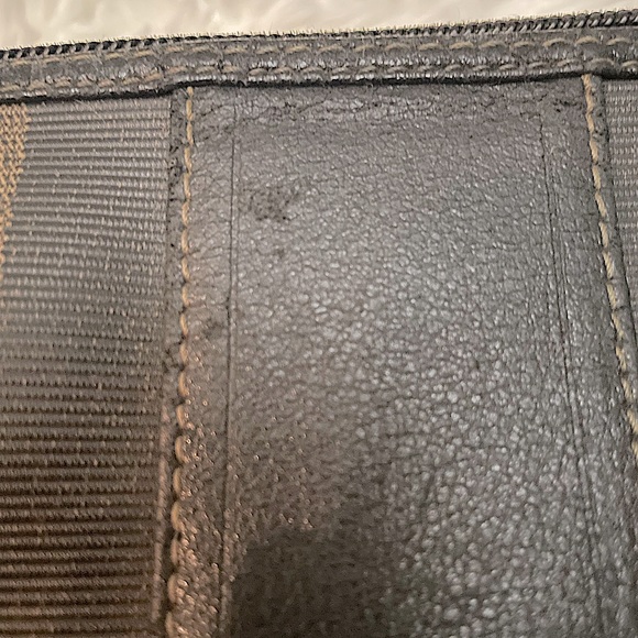 Vintage Authentic Fendi Cross Body - Picture 10 of 11